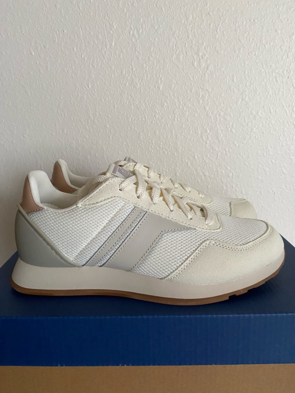 NIB Keds Renaissance Sneakers 7.5M Cream